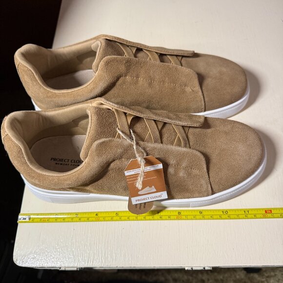 NIB Men's slip-on sneakers, size 11, suede by Project Cloud - Picture 2 of 5